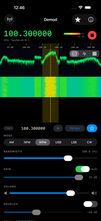 Demod showing a live spectrum and waterfall